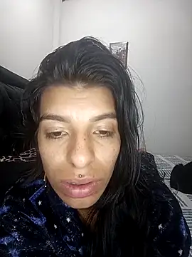 Snapshot of Ariell_Kieran chatting on October 6, 2025, 8:09 pm Ariell Kieran online show from October 6, 2025, 8:09 pm