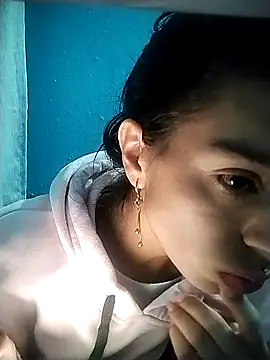 Snapshot of Ariell_Kieran chatting on September 22, 2025, 7:36 am Ariell Kieran online show from September 22, 2025, 7:36 am