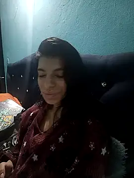 Snapshot of Ariell_Kieran chatting on October 25, 2025, 7:40 am Ariell Kieran online show from October 25, 2025, 7:40 am