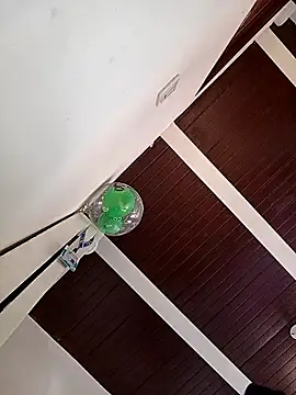 Snapshot of Ariell_Kieran chatting on March 16, 2025, 3:47 am Ariell Kieran online show from March 16, 2025, 3:47 am