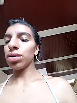 Snapshot of Ariell_Kieran chatting on March 3, 2025, 4:26 pm Ariell Kieran online show from March 3, 2025, 4:26 pm