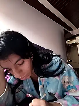 Snapshot of Ariell_Kieran chatting on March 13, 2025, 10:21 pm Ariell Kieran online show from March 13, 2025, 10:21 pm