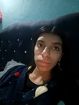 Snapshot of Ariell_Kieran chatting on November 7, 2025, 3:44 am Ariell Kieran online show from November 7, 2025, 3:44 am