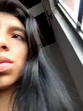 Snapshot of Ariell_Kieran chatting on March 15, 2025, 4:43 pm Ariell Kieran online show from March 15, 2025, 4:43 pm