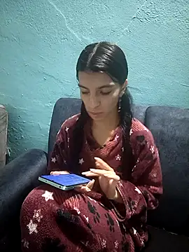 Snapshot of Ariell_Kieran chatting on October 24, 2025, 12:42 am Ariell Kieran online show from October 24, 2025, 12:42 am