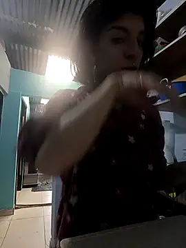 Snapshot of Ariell_Kieran chatting on December 16, 2025, 8:02 pm Ariell Kieran online show from December 16, 2025, 8:02 pm