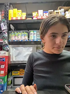 Andrea18 blonde online show from April 18, 2026, 7:58 pm