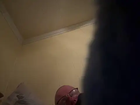 Snapshot of ClimbedCaelum chatting on December 14, 2025, 3:57 am ClimbedCaelum online show from December 14, 2025, 3:57 am