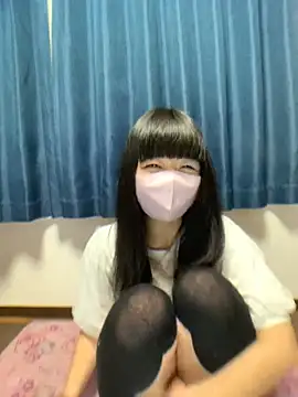 Snapshot of PINO_pino_01 chatting on February 21, 2025, 7:32 pm PINO pino 01 online show from February 21, 2025, 7:32 pm