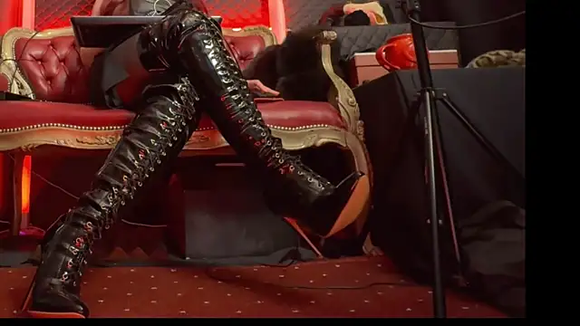 MistressesAliceAndRita online show from April 14, 2026, 6:24 pm