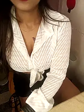 Snapshot of diruba123 chatting on February 8, 2026, 6:00 am diruba123 online show from February 8, 2026, 6:00 am