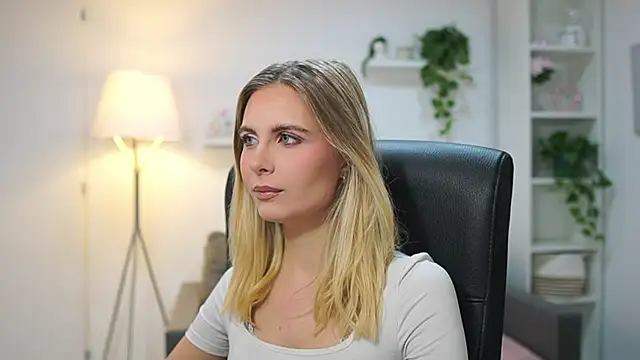 Snapshot of catecrago_ chatting on November 28, 2025, 8:58 am catecrago online show from November 28, 2025, 8:58 am