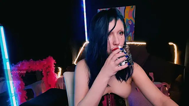 Snapshot of Bibi_Iva chatting on March 5, 2025, 7:06 pm Bibi Iva online show from March 5, 2025, 7:06 pm