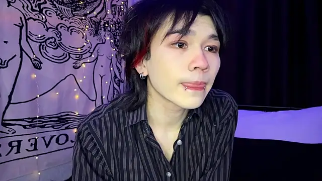 Snapshot of rennnuts chatting on February 18, 2025, 6:48 am rennnuts online show from February 18, 2025, 6:48 am