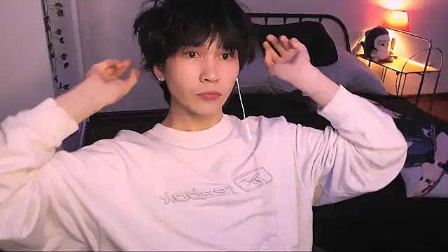 Snapshot of rennnuts chatting on October 14, 2025, 5:02 pm rennnuts online show from October 14, 2025, 5:02 pm