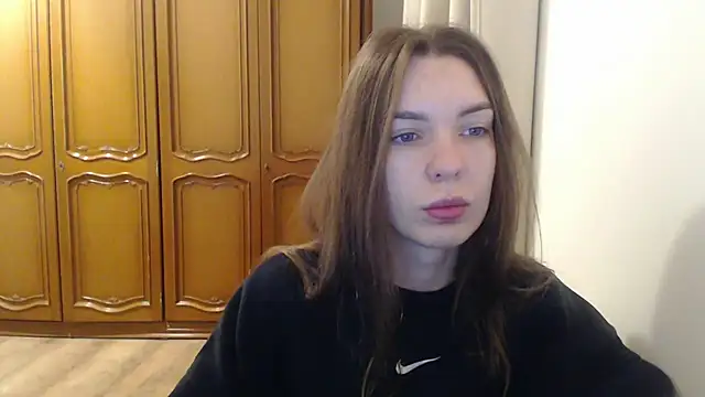 Snapshot of aurora_lust chatting on December 3, 2025, 6:25 am aurora lust online show from December 3, 2025, 6:25 am