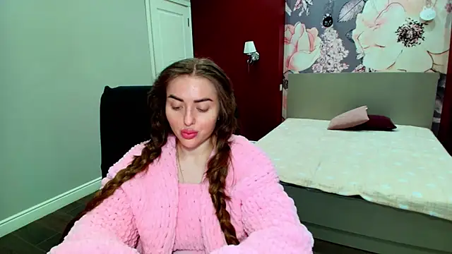 MissisCaty online show from March 19, 2026, 7:25 pm