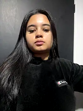  Emma whiitee  online show from October 28, 2025, 12:15 pm