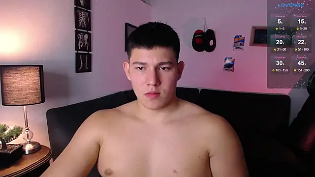 Snapshot of JamesCr_ chatting on February 19, 2026, 1:57 am JamesCr online show from February 19, 2026, 1:57 am