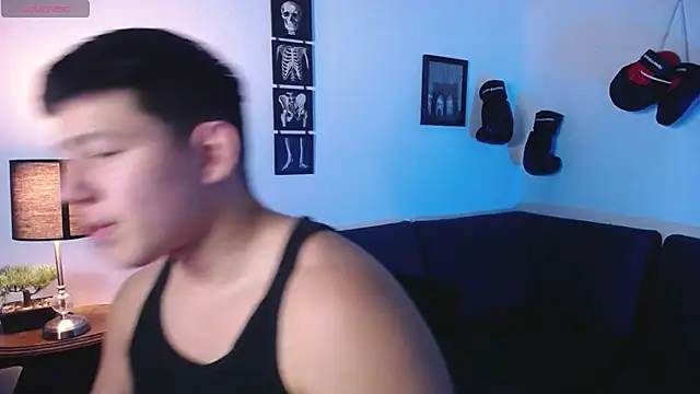 Snapshot of JamesCr_ chatting on February 26, 2026, 11:49 pm JamesCr online show from February 26, 2026, 11:49 pm