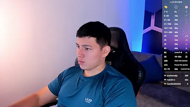 Snapshot of JamesCr_ chatting on January 18, 2026, 4:05 am JamesCr online show from January 18, 2026, 4:05 am