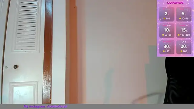 Snapshot of Violetta_0 chatting on November 22, 2025, 12:48 pm Violetta 0 online show from November 22, 2025, 12:48 pm