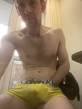 LynnAhNight online show from April 2, 2026, 3:46 am