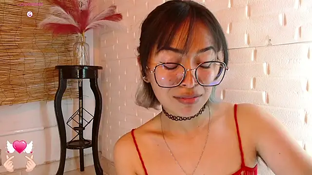 Luna 7 777 online show from February 25, 2026, 5:29 am