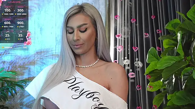 KarlaBart online show from November 12, 2025, 8:12 pm