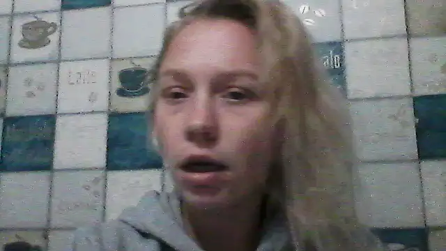 Snapshot of Anna_wey chatting on November 2, 2025, 6:13 pm Anna wey online show from November 2, 2025, 6:13 pm