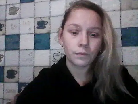 Snapshot of Anna_wey chatting on December 14, 2025, 8:03 pm Anna wey online show from December 14, 2025, 8:03 pm