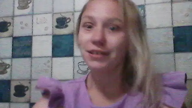 Snapshot of Anna_wey chatting on October 24, 2025, 6:40 pm Anna wey online show from October 24, 2025, 6:40 pm