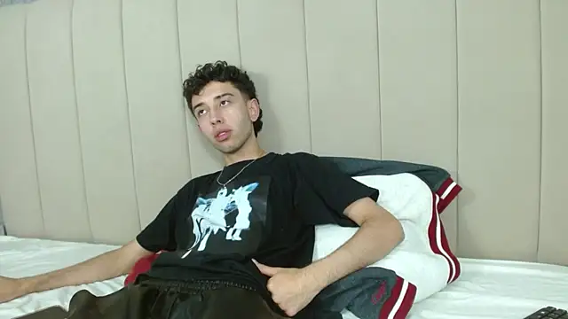 erickblaze wm online show from February 27, 2025, 4:02 am