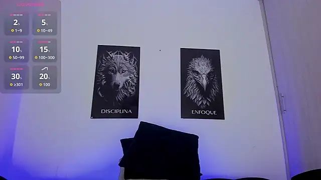 Snapshot of JohanSmith chatting on December 1, 2025, 12:22 am JohanSmith online show from December 1, 2025, 12:22 am