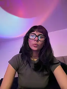 mavimist   online show from April 8, 2026, 2:02 am