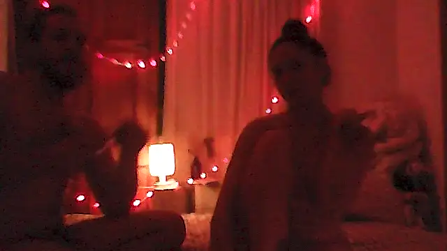 meandhim05 online show from March 17, 2026, 2:58 am