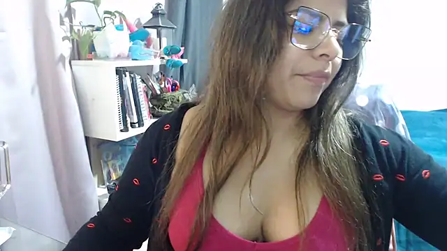 Snapshot of KatteAngelLat chatting on November 23, 2025, 1:37 am KatteAngelLat online show from November 23, 2025, 1:37 am