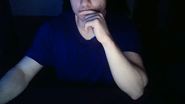 kissspls online show from March 7, 2025, 5:40 am