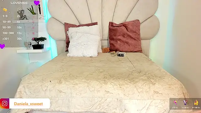 Snapshot of Danielaangelina chatting on November 7, 2025, 6:51 am Danielaangelina online show from November 7, 2025, 6:51 am