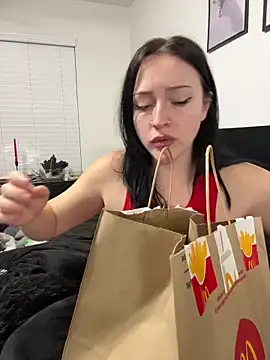 Snapshot of BabyViper chatting on November 6, 2025, 5:44 am BabyViper online show from November 6, 2025, 5:44 am