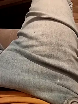 Snapshot of Dam70 chatting on November 16, 2025, 6:23 pm Dam70 online show from November 16, 2025, 6:23 pm