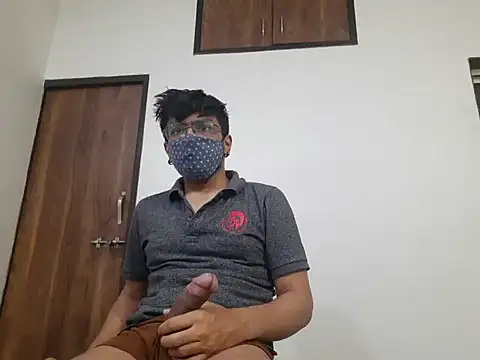 Snapshot of kk77102 chatting on February 25, 2025, 6:01 pm kk77102 online show from February 25, 2025, 6:01 pm