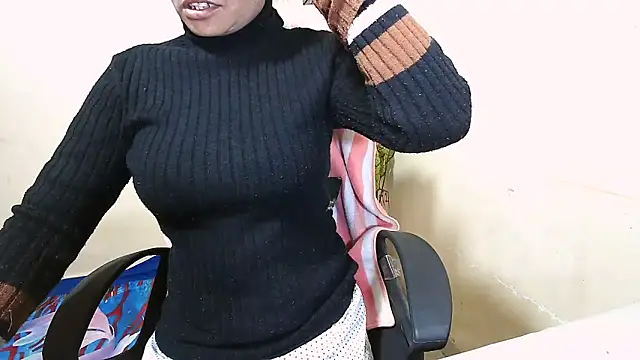 Rubi-Ji online show from November 30, 2025, 2:29 pm