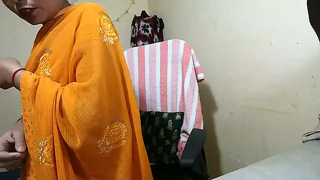 Rubi-Ji online show from December 5, 2025, 6:06 pm