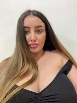 hotAlys online show from March 22, 2025, 1:54 am