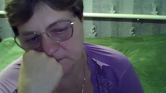 ElzaJewel online show from October 12, 2025, 7:32 am