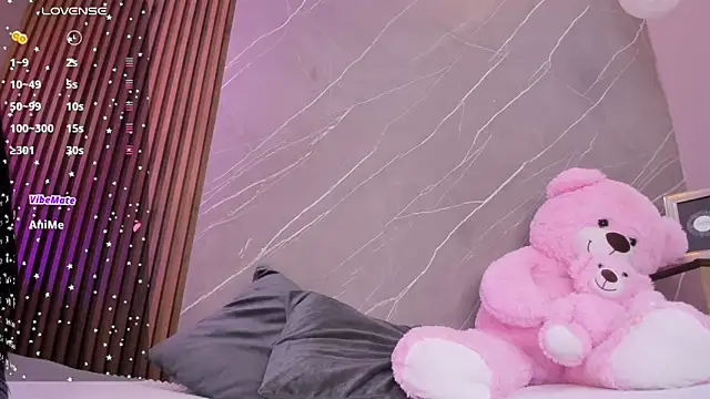 Snapshot of ariana_jhonson1 chatting on November 25, 2025, 12:05 pm ariana jhonson1 online show from November 25, 2025, 12:05 pm