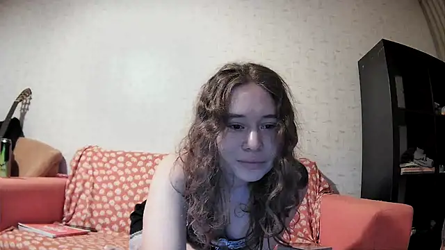 Snapshot of girliemilk chatting on March 2, 2025, 6:24 pm girliemilk online show from March 2, 2025, 6:24 pm