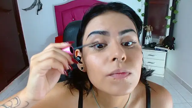 Snapshot of veronica_luar chatting on July 2, 2026, 7:20 pm veronica luar online show from July 2, 2026, 7:20 pm