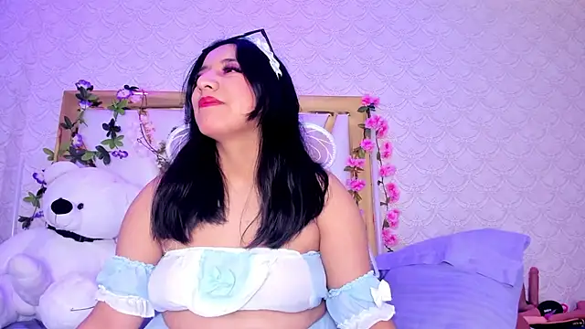 Snapshot of BeccaMathew chatting on December 19, 2025, 1:09 am BeccaMathew online show from December 19, 2025, 1:09 am